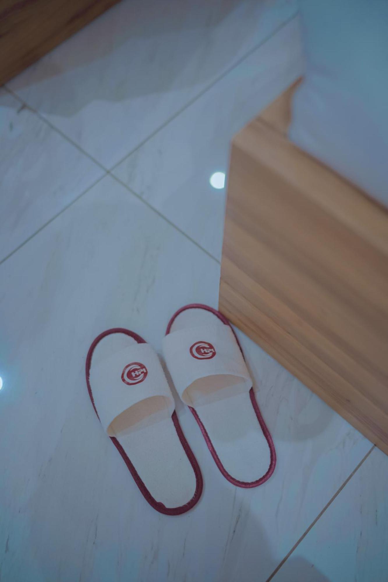 Hotel Pearl Inn Karachi Ngoại thất bức ảnh